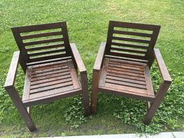 2er Set Gartenstühle Holz dunkelbraun für laue Sommerabende