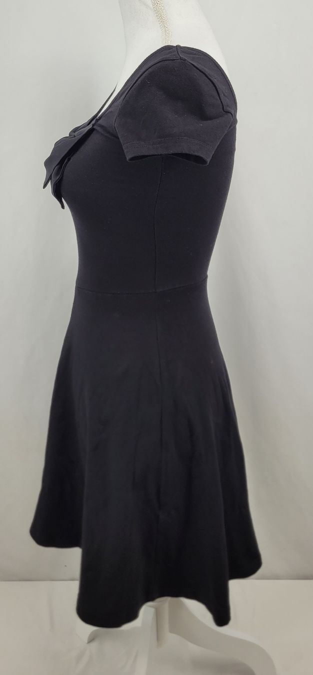H&M Vestiti: DIVIDED Robe noire – Usato da Lausanne venduto da PlusValue_Lausanne 2