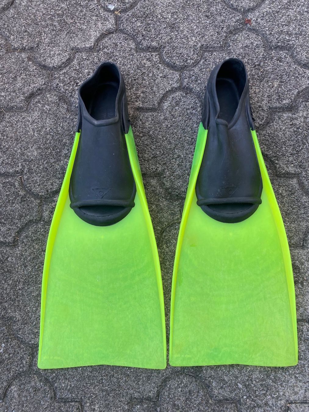 Schwimmflossen Grösse 41-42 | Kaufen auf Ricardo