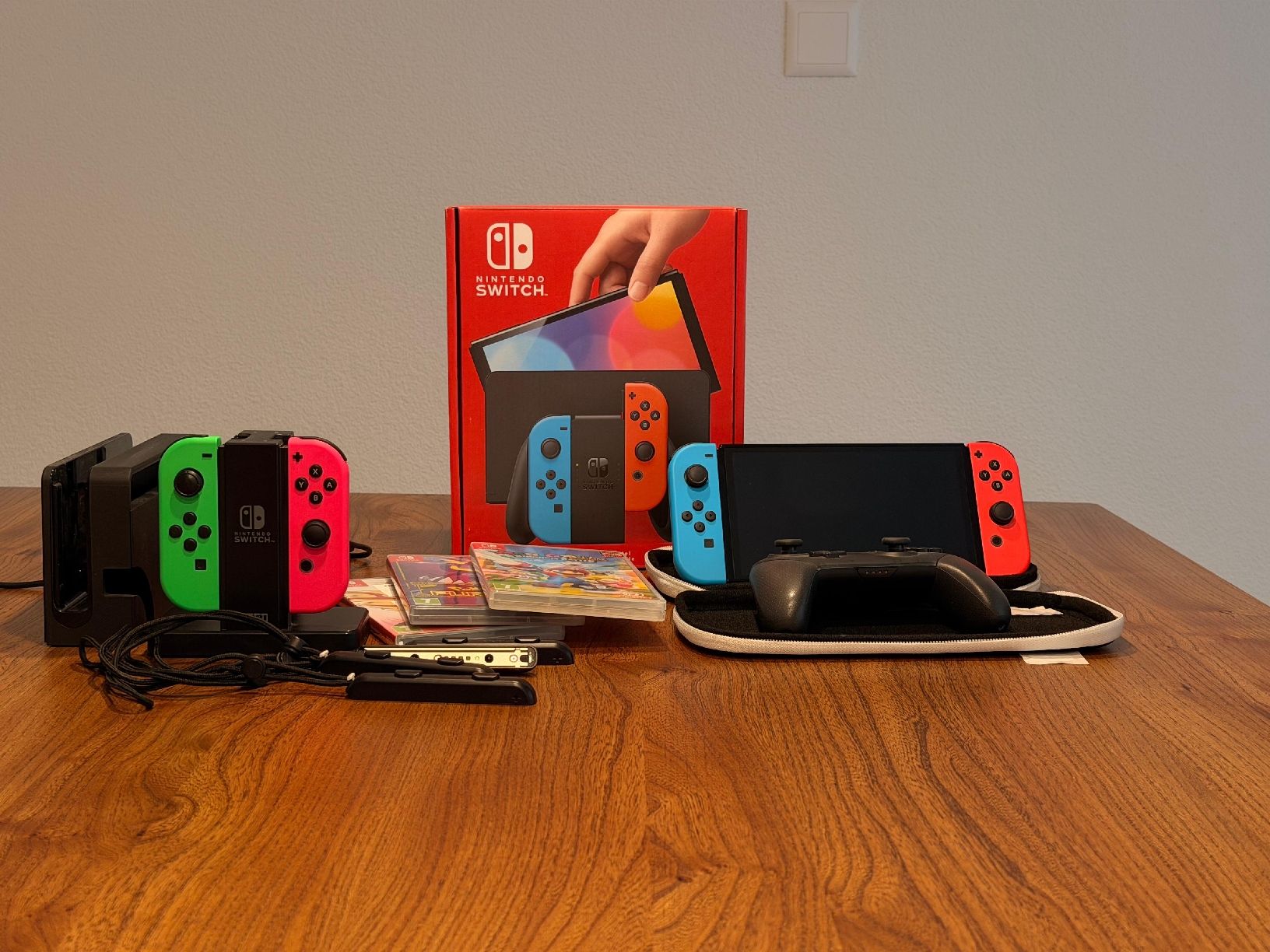 Nintendo Console: Nintendo Switch mit viel Zubehör  – Usato da Luzern venduto da Kaily 2