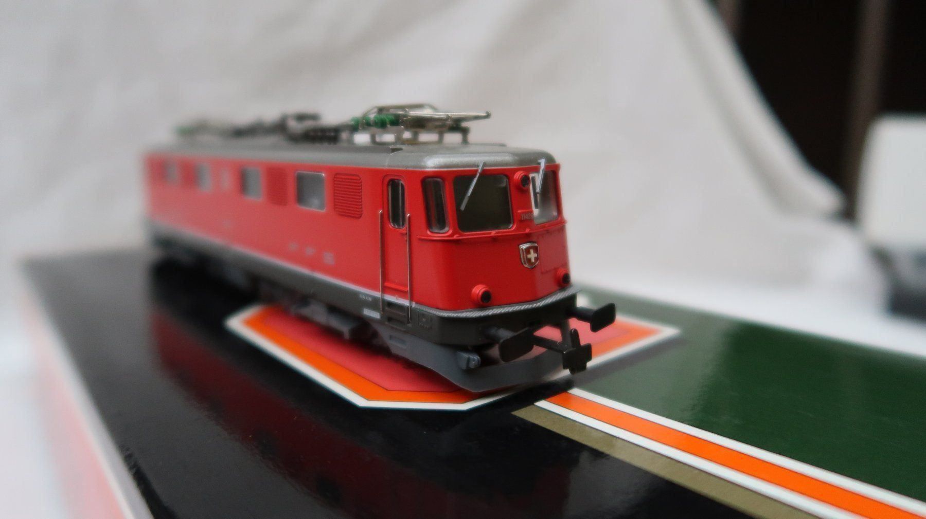 Hag Modellini di ferrovie: HAG Nr.124 Ae 6/6 Städtelok "Altdorf" – Nuovo (secondo la descrizione) da Muttenz venduto da Laeckerlihamschter 6