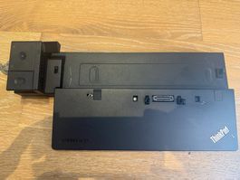 Lenovo ThinkPad Docking Station mit zwei Schlüssel