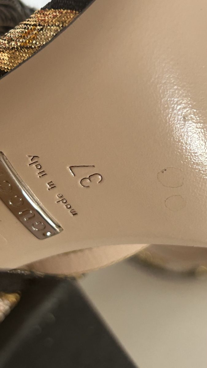 Gucci Scarpe da donna: Gucci sandales - 37, NP 900 fr – Usato da Arzier-Le Muids venduto da kaczuszka 4