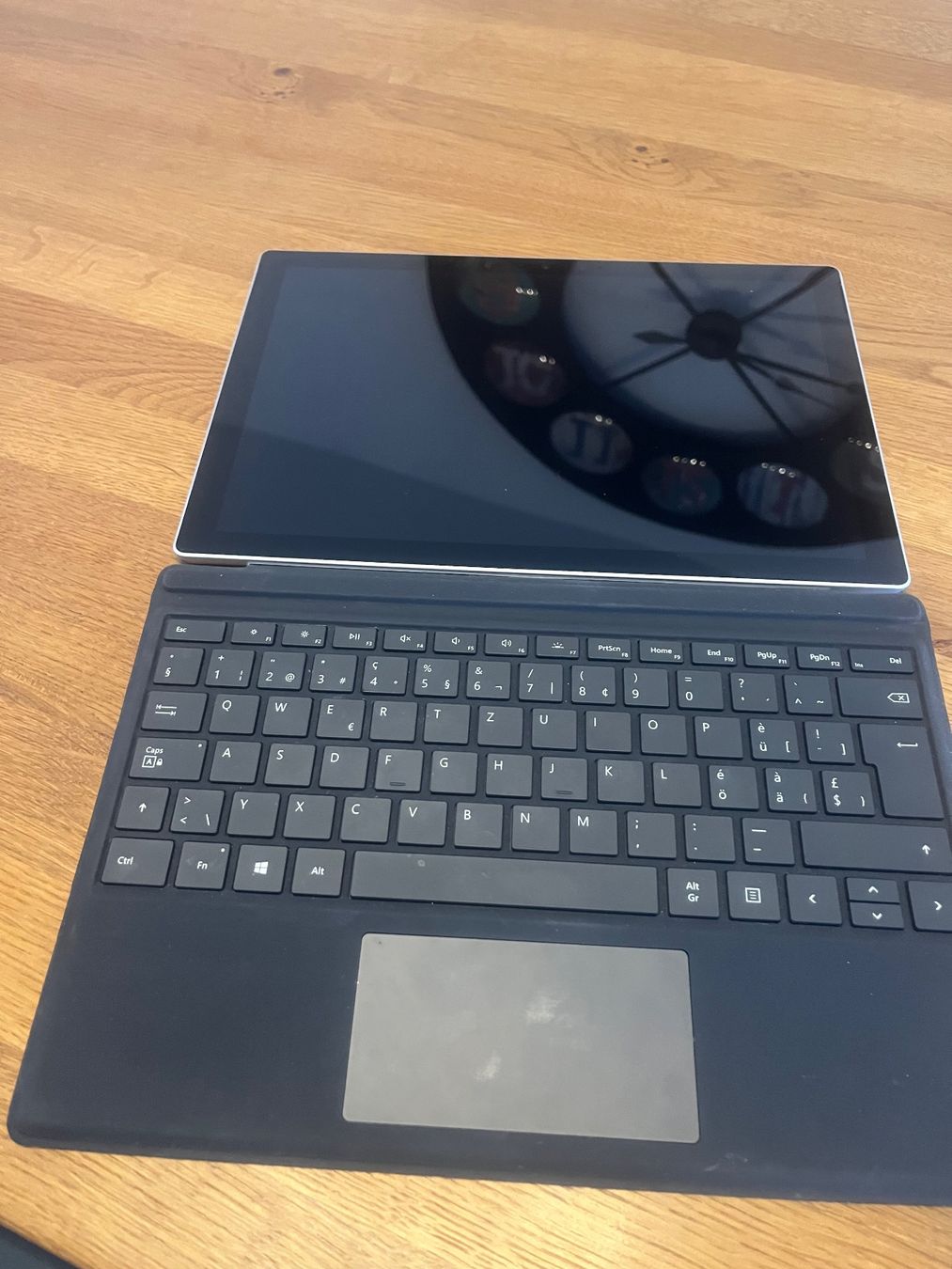 Microsoft Tablet PC: Surface Pro 7, Grau 256 GB mit Tastatur – Gebraucht aus Münchenstein von pricehouse 4