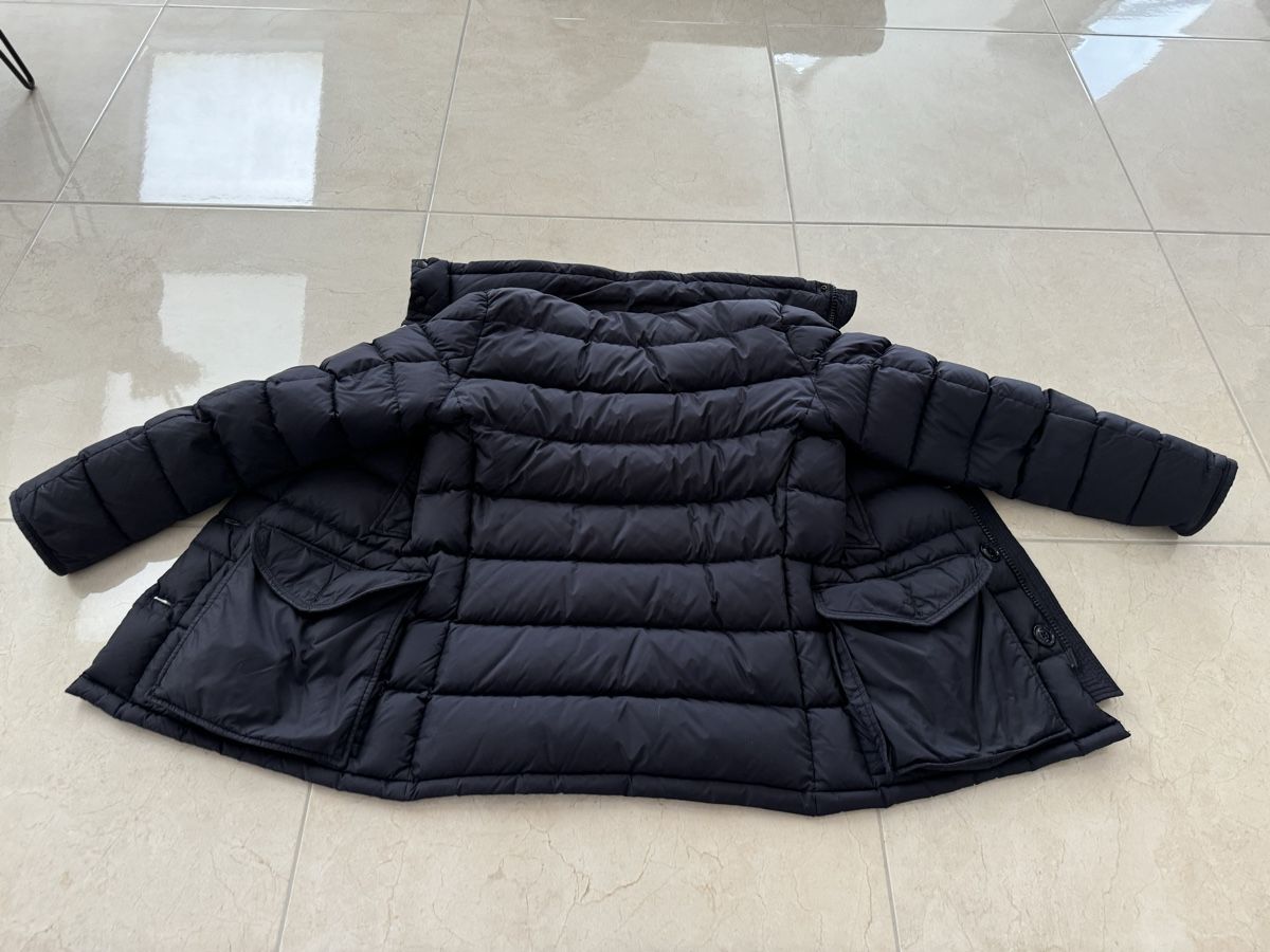 Moncler Giacche: Moncler Clunye Daunenjacke | Grösse M – Usato da Liestal venduto da Enverkahraman 4
