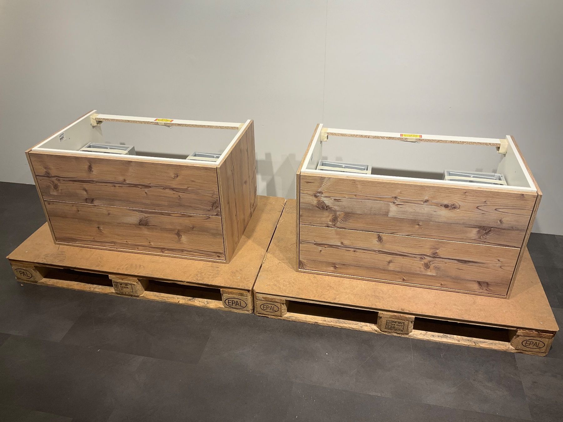Badezimmermöbel: 112 Conform Badmöbel, Holzoptik, 180cm – Neu (gemäss Beschreibung) aus Derendingen von Meisterstuecke 4