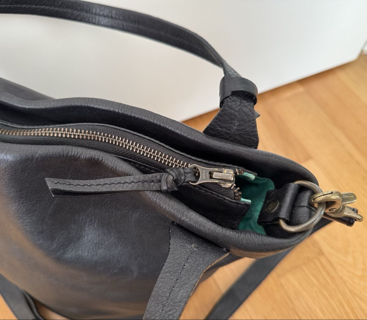 Taschen für Damen: Jinger Jack Ledertasche - Totebag schwarz – Gebraucht aus St.Gallen von Isnisodo 5