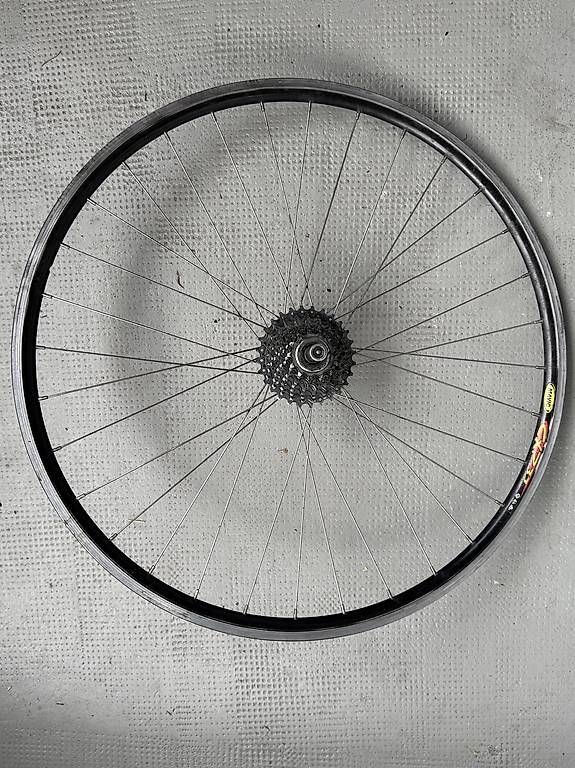 Mavic Pneus & Kompletträder: 28 Zoll Rennrad Hinterrad Mavic – Gebraucht aus Basel von amr_jwy5 1
