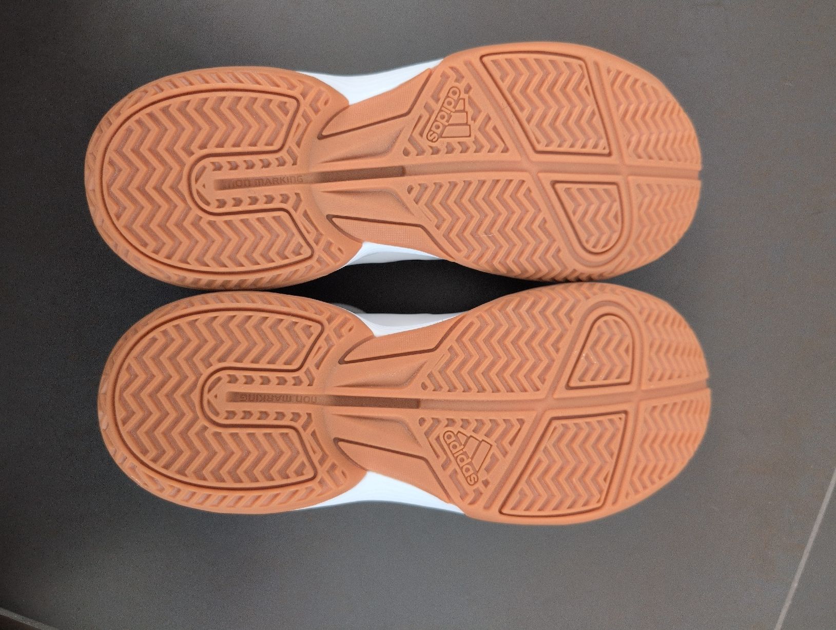 Adidas Scarpe da uomo: Adidas Hallenschuhe - NEU – Nuovo (secondo la descrizione) da Cordast venduto da Nepi8 2