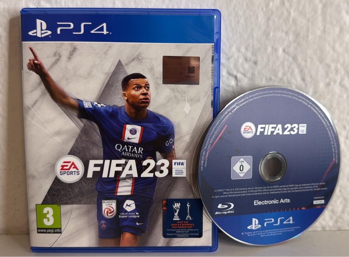 Sony Jeux: FIFA 23 PS4/PS5 Game Disc and Case – D'occasion à Ehrendingen par bubulence