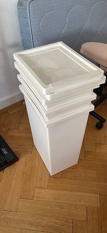 Ikea Contenitori & Simili: 3 Ikea Hallbar Behälter mit Deckel – Usato da Zürich venduto da Adriaaan