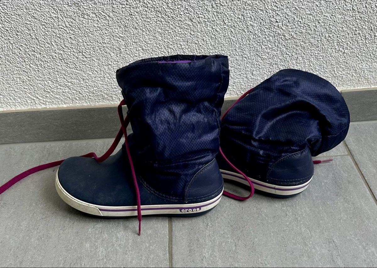 Crocs Schuhe für Mädchen: Winterschuhe Crocs – Gebraucht aus Dürrenroth von tvy_bh56