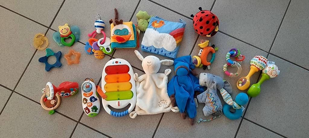 Giocattoli: Giochi  vari per neonato – Usato da Tesserete venduto da bab_7ztk