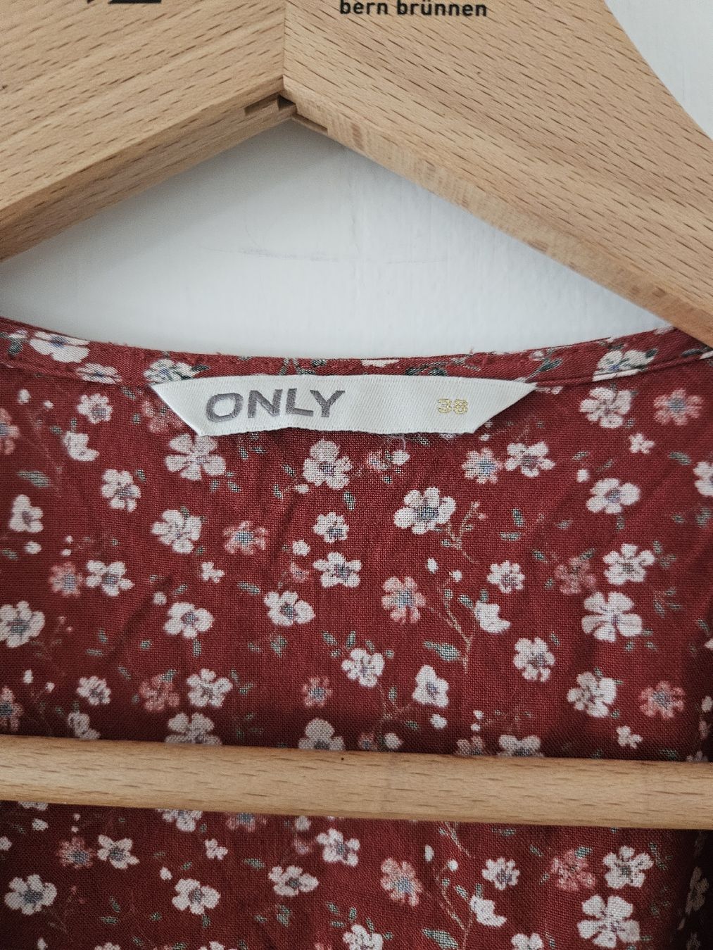Only Robes: Wickelkleid mit Blümchen – D'occasion à Bern par mir_bs7y 2