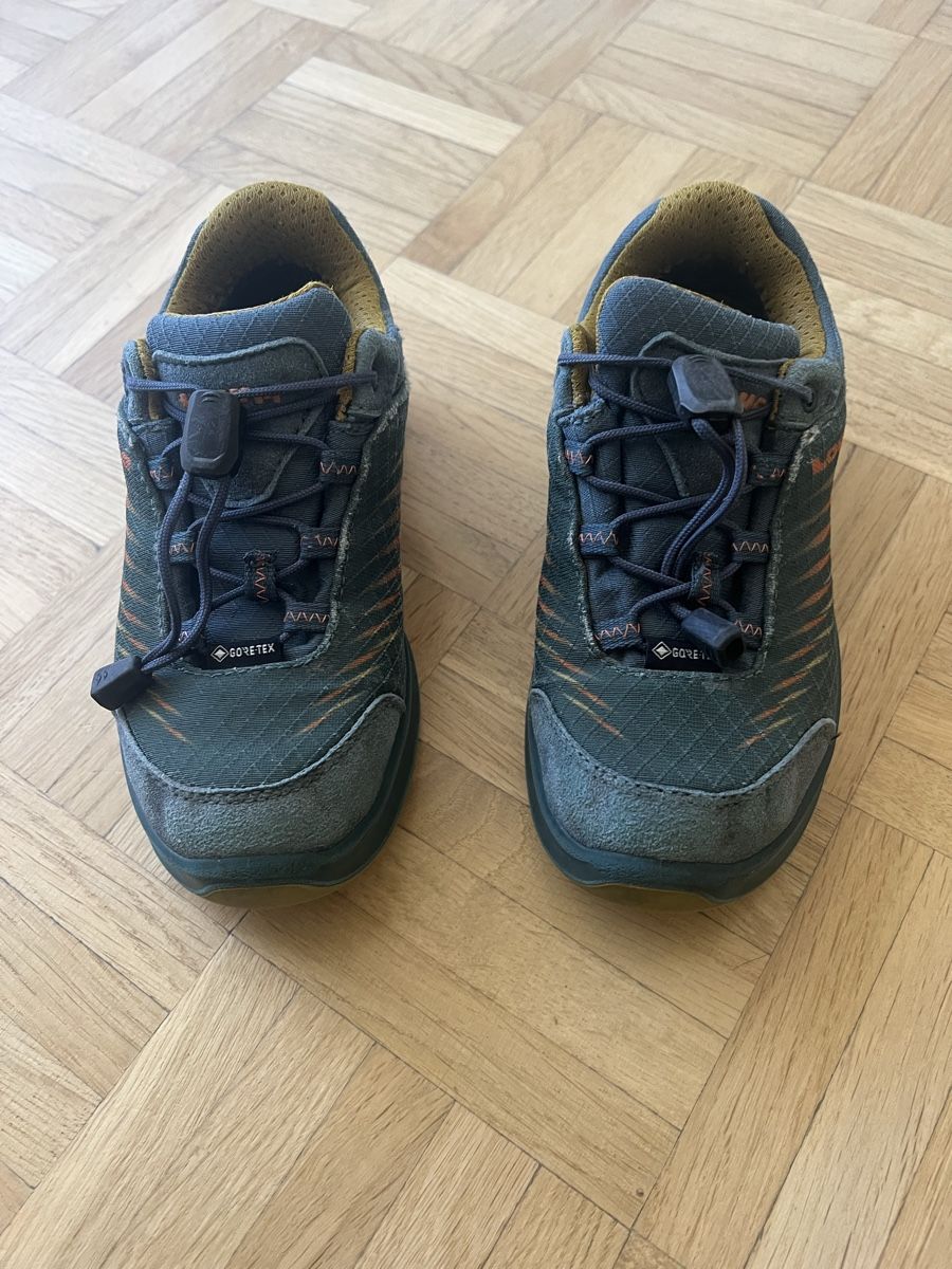 Lowa Schuhe für Jungen: Lowa Trekkingschuhe Gr. 30 – Gebraucht aus Samedan von Schweiz13