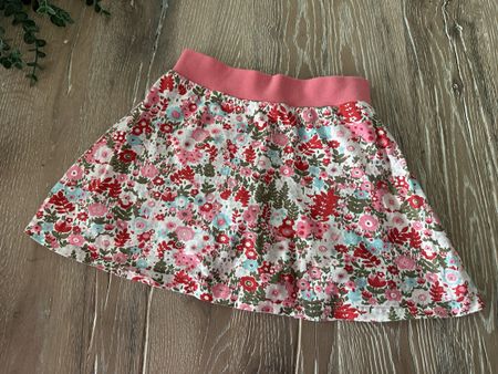 Jupe mit Hose Hessnatur Grösse 104 floral gestreift 💐💐