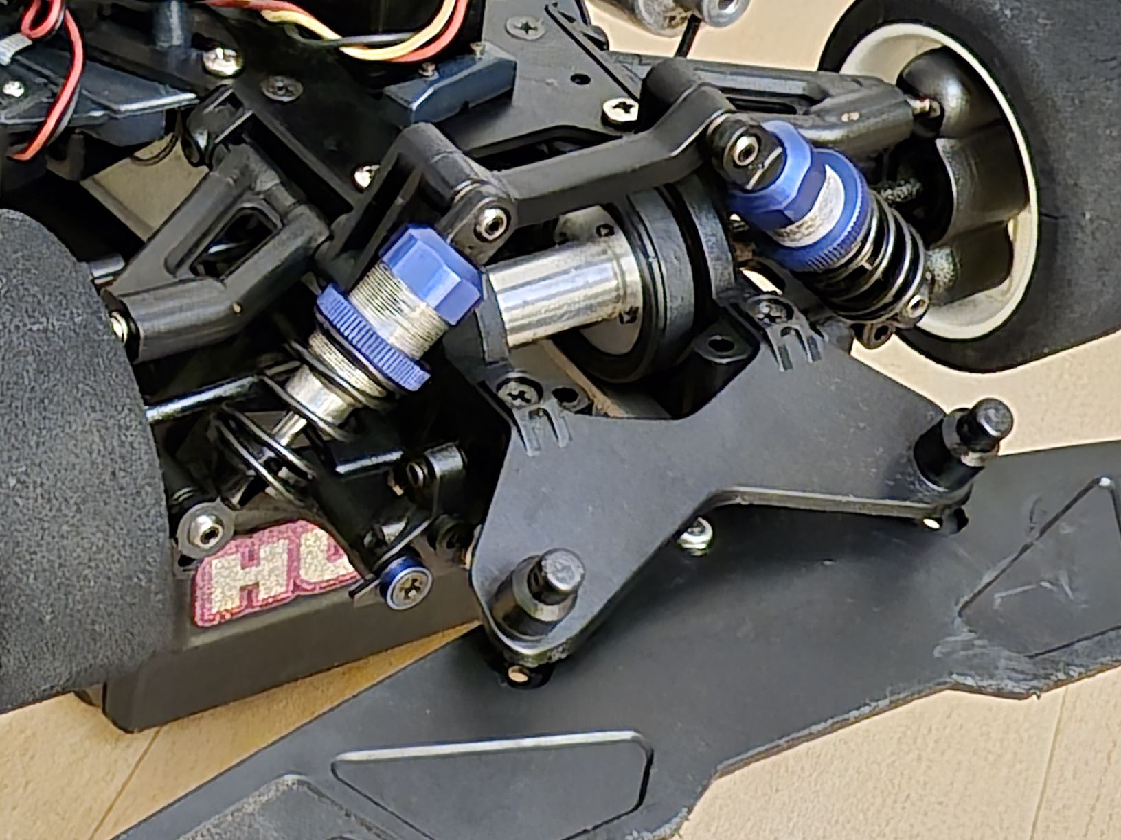 Kyosho Modellismo RC: Wunderschönes Rc Car Kyosho V one R – Usato da Dielsdorf venduto da BARDARRU 5