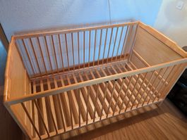 Kinderbett 70 x 140 mit Inhalt