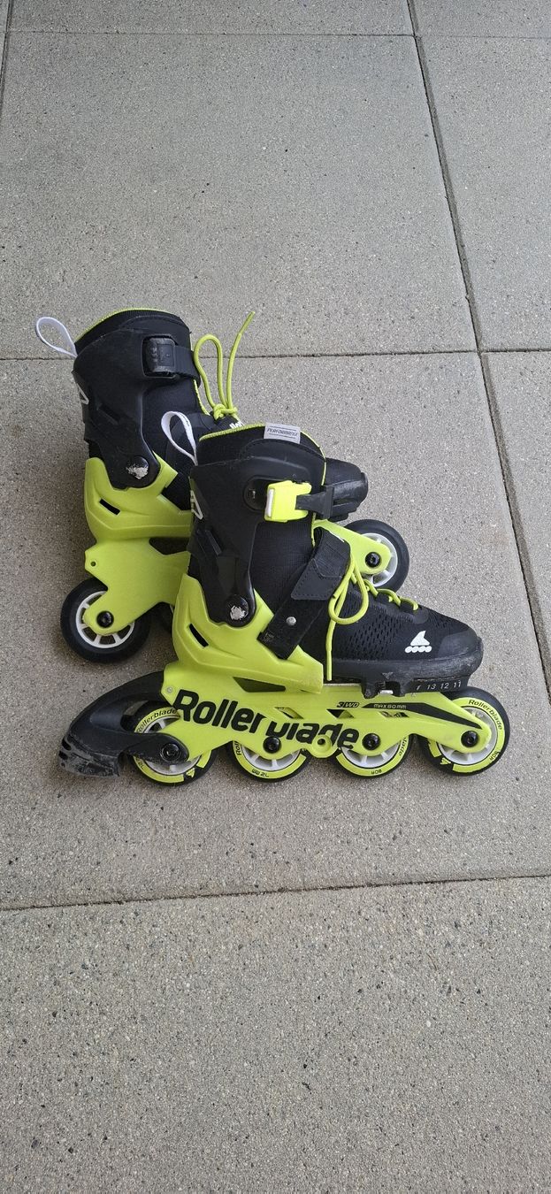 Inline-Skating & Rollschuhe: Inline Skates Rollerblade verstellbar Grösse 28-32 – Gebraucht aus Saanen von Woschel