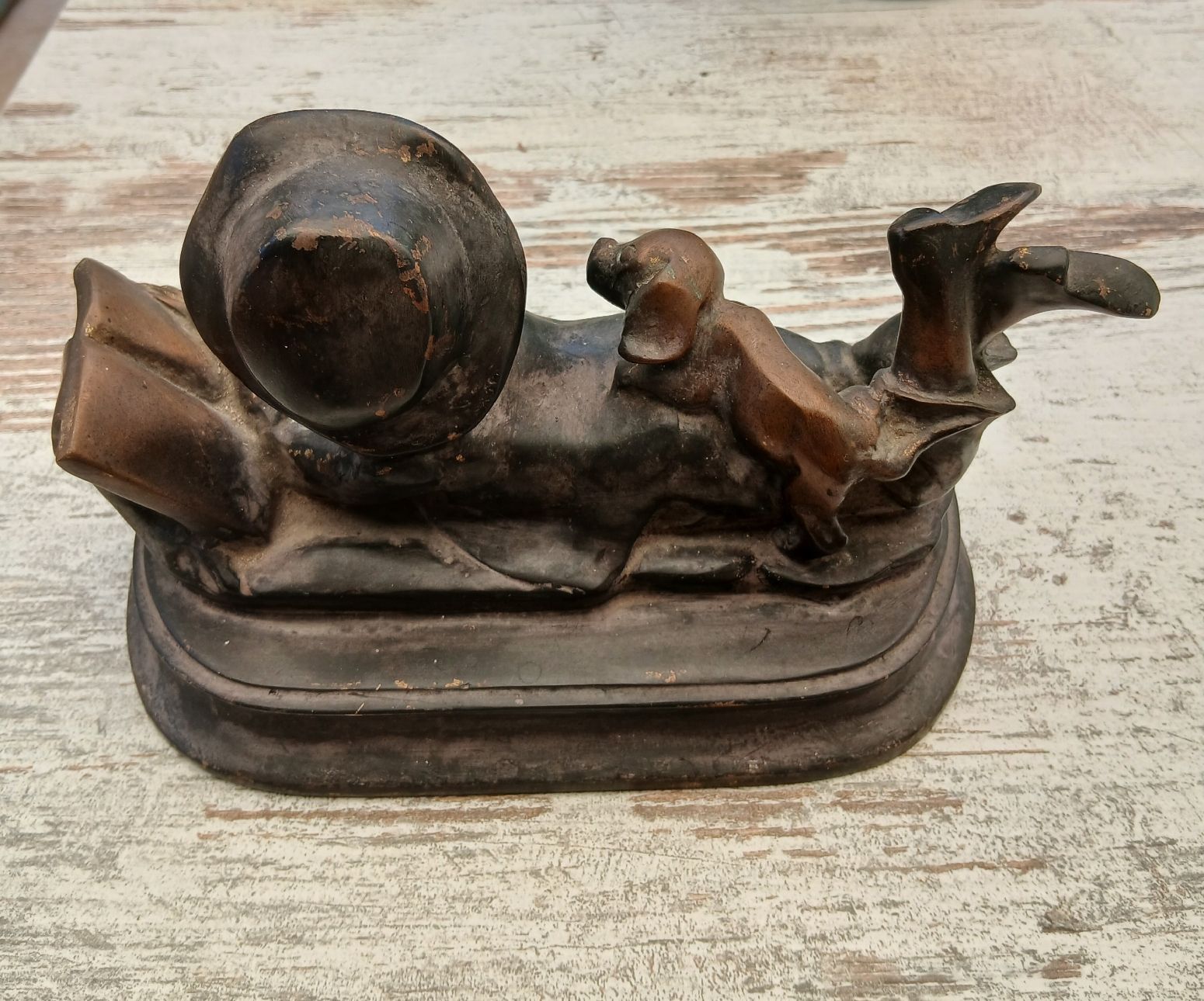 Statuette: Boy reading with his dog in bronze. – Usato da St-Cergue venduto da gar_x2b7 2