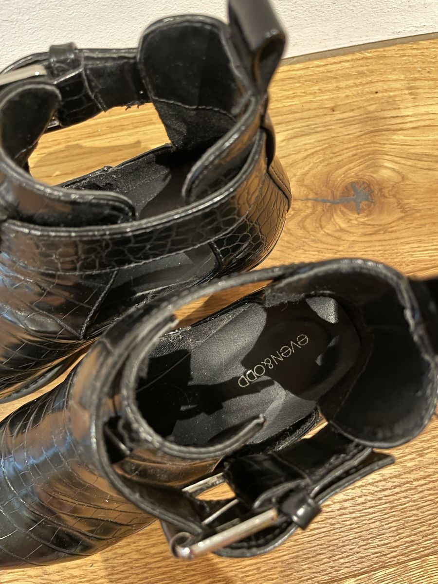 Scarpe da donna: Stiefeletten Kunstleder – Usato da Zofingen venduto da silbosja 1