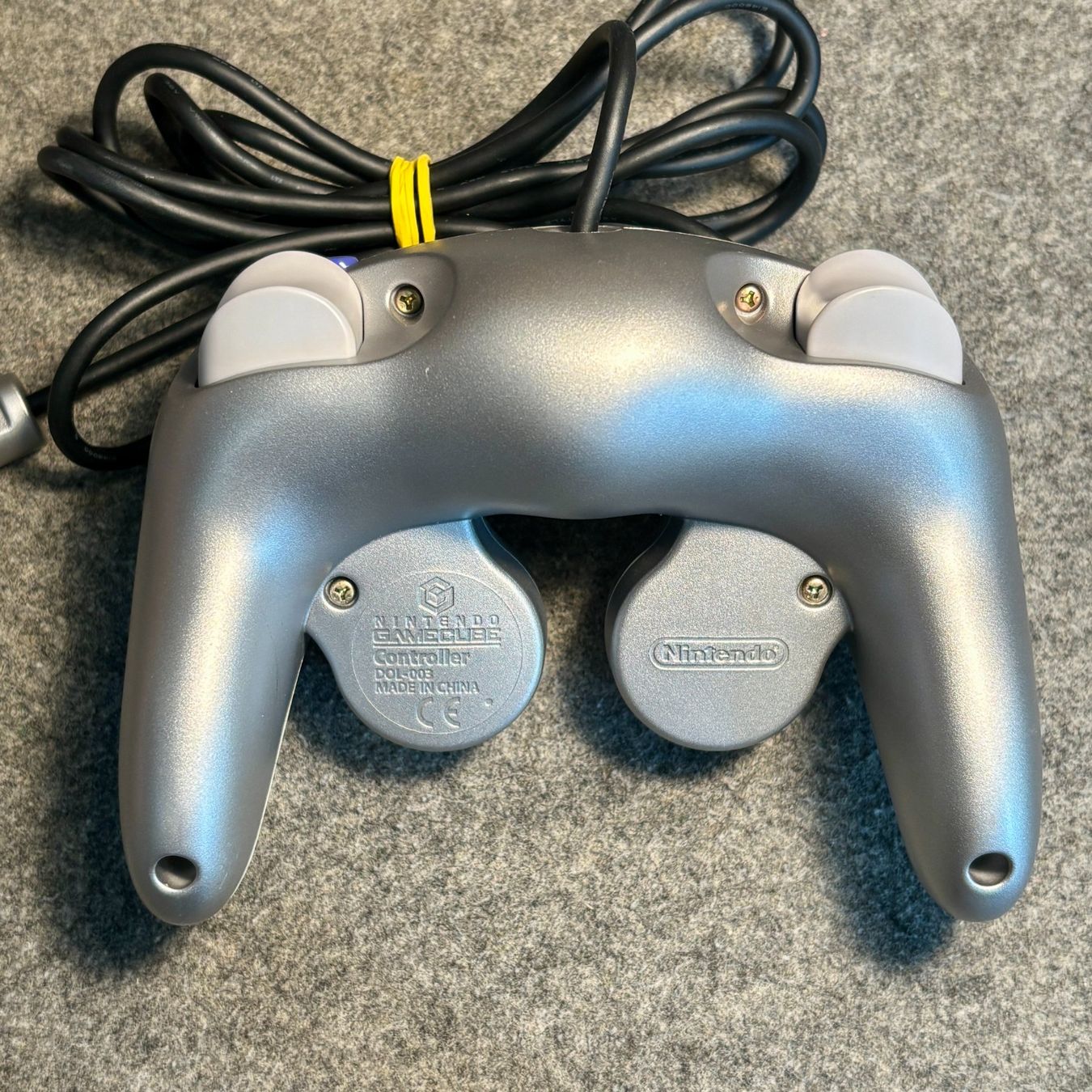 Nintendo Controller: Gamecube Controller Original Silber – Usato da Mollis venduto da GamingCorner 1