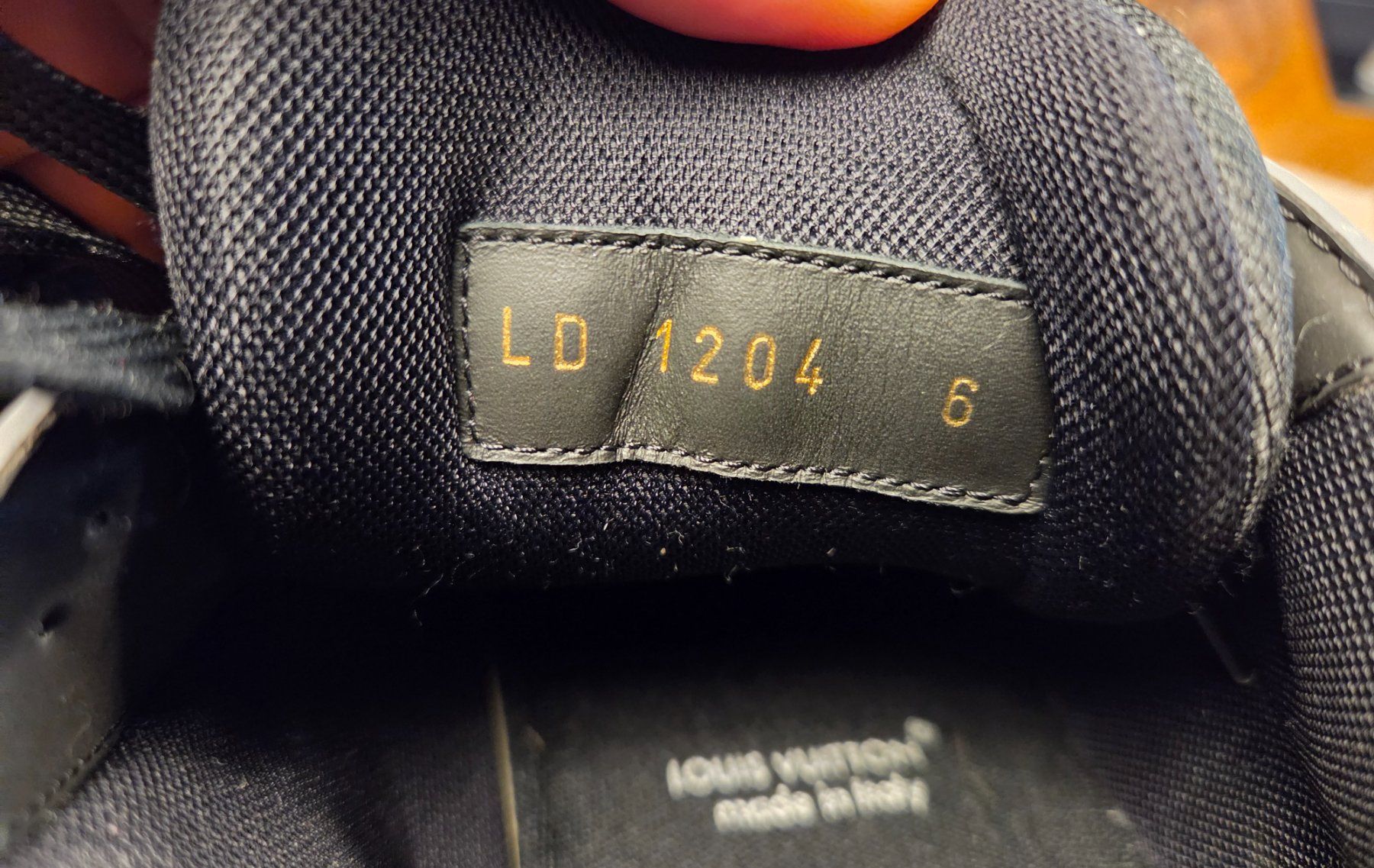 Louis Vuitton Scarpe da uomo: Louis Vuitton Trainer Gr.6 /40-41 – Usato da Hinwil venduto da Nicen 1