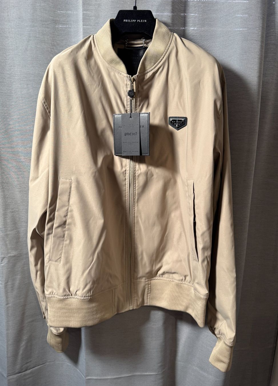 Philipp Plein Giacche: Philipp Plein - Nylon Bomber Jacket - "New Collection" – Nuovo e nell'imballaggio originale da Lugano venduto da d_ferrari 1