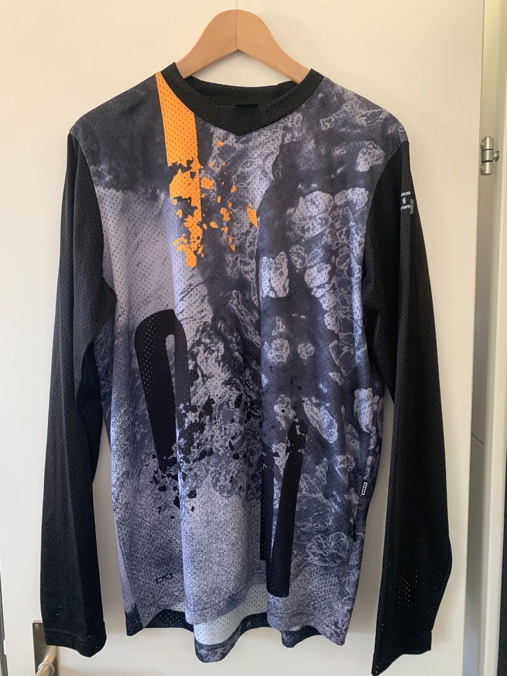 T-shirt: Bikeshirt ION, Grösse L – Usato da Zug venduto da Surfgirl83