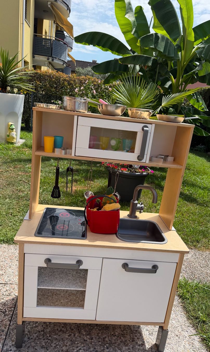 Ikea Komplettküchen: Cucina Ikea con accessori e calcolatrice solari gratis – Gebraucht aus Cugnasco von tizianaq