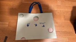 Off-White Papiertasche