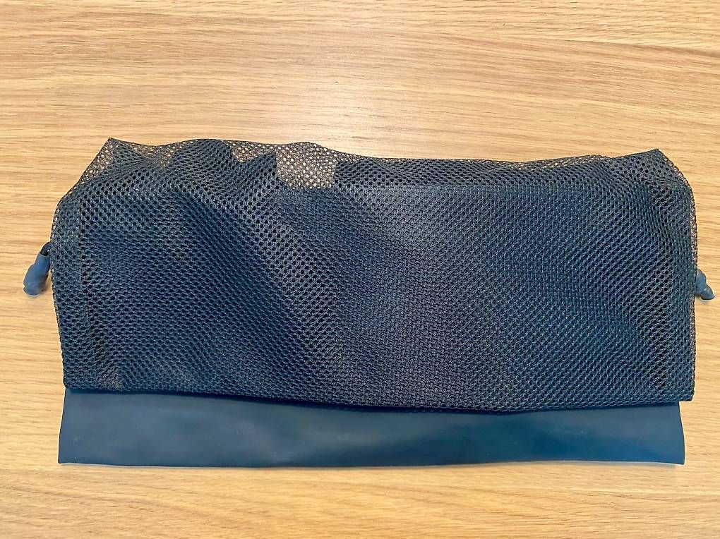 Porsche Custodie per cosmetici: Exklusives Porsche Design Amenity Kit – Nuovo e nell'imballaggio originale da Lachen SZ venduto da kal_87kx 1