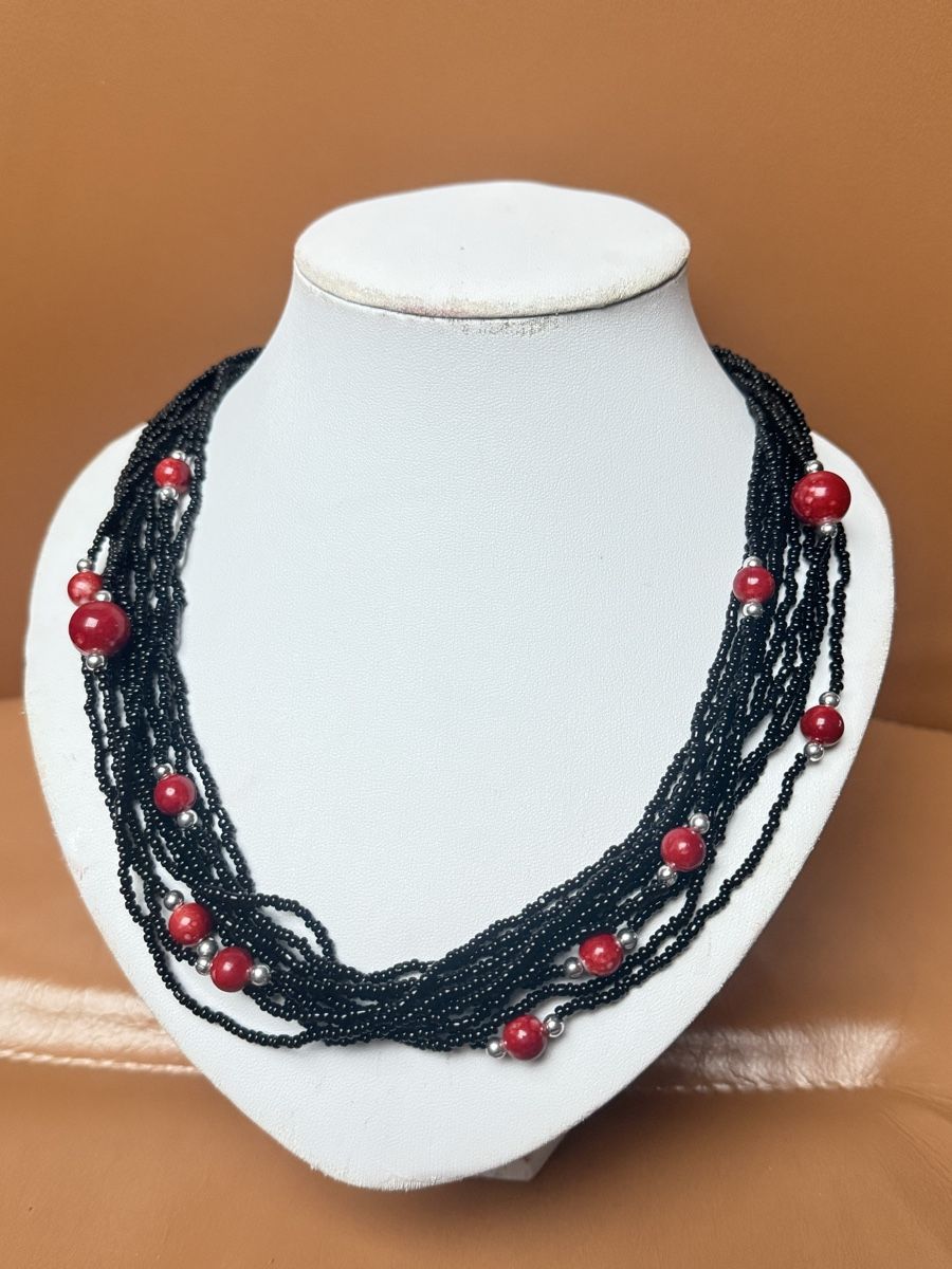 Catenine: Schwarze Mehrfachstrang Kette NEU – Nuovo e nell'imballaggio originale da Basel venduto da Chili007 2