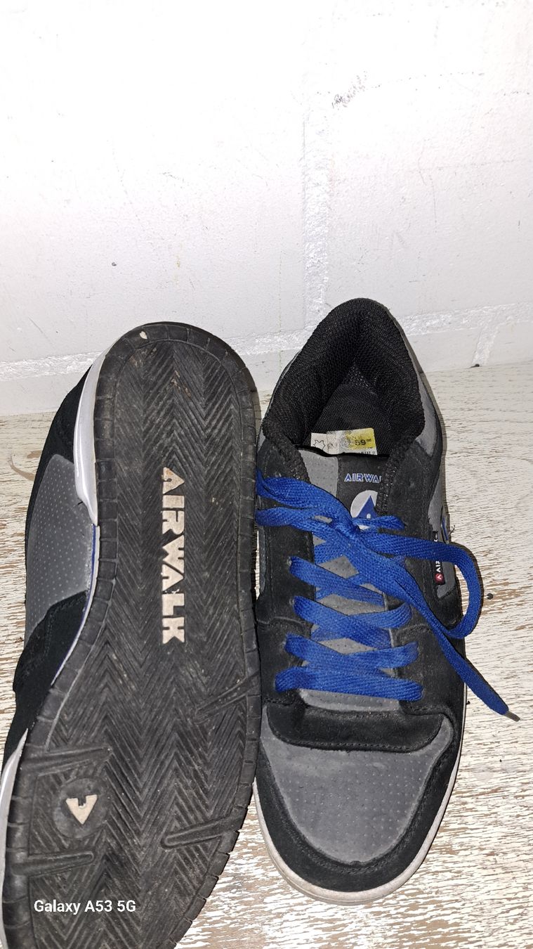 Scarpe per ragazzi: Airwalk Freizeitschuhe Gr. 45 – Usato da Röthenbach Hbsee venduto da Persy40 2