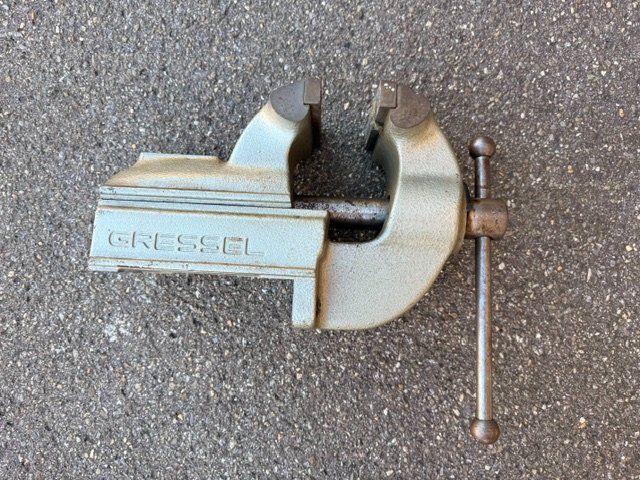 Gressel Tutti gli attrezzi: Schraubstock Gressel – Usato da Olten venduto da allesmussweg67 1