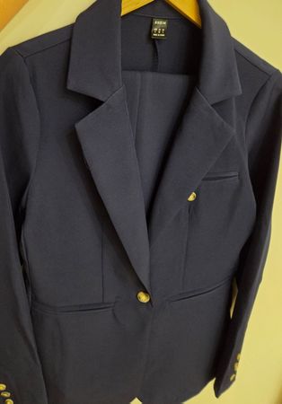 Tailleur pantalon et blazer bleu