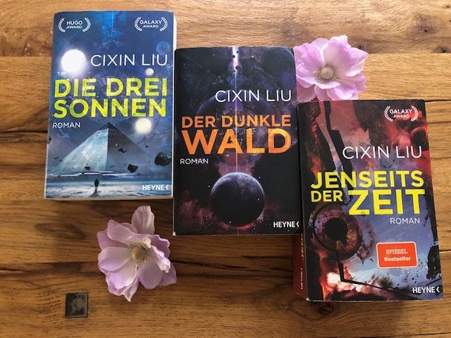 Cixin Liu, Die drei Sonnen,Der dunkle Wald,Jenseits der Zeit