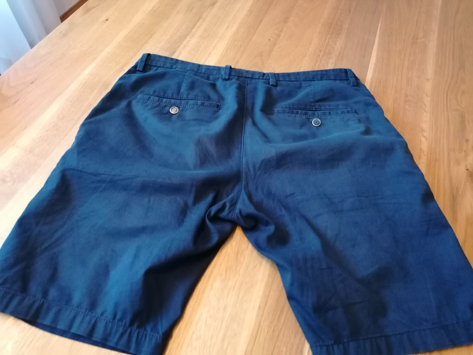 Pantaloni: Hosen Hugo Boss  – Usato da Adliswil venduto da Romanista1927 1