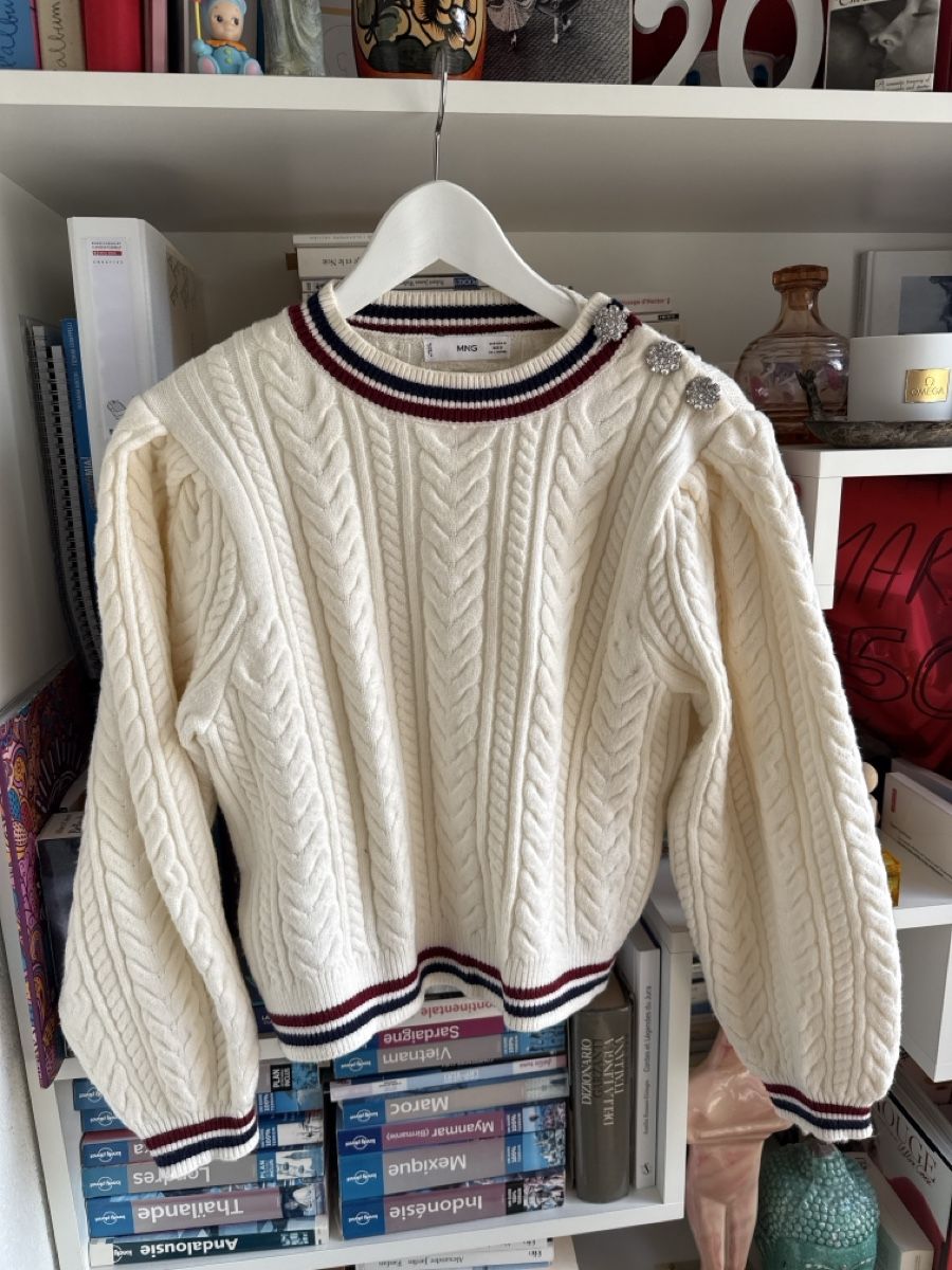 Mango Maglioni & Felpe: Pull Mango crème torsadé, détails bijoux, taille M – Usato da Evilard venduto da Mamarsi
