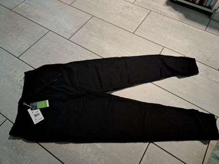 Schwarze Migros Essentials Jogginghose, Grösse M, Neu!