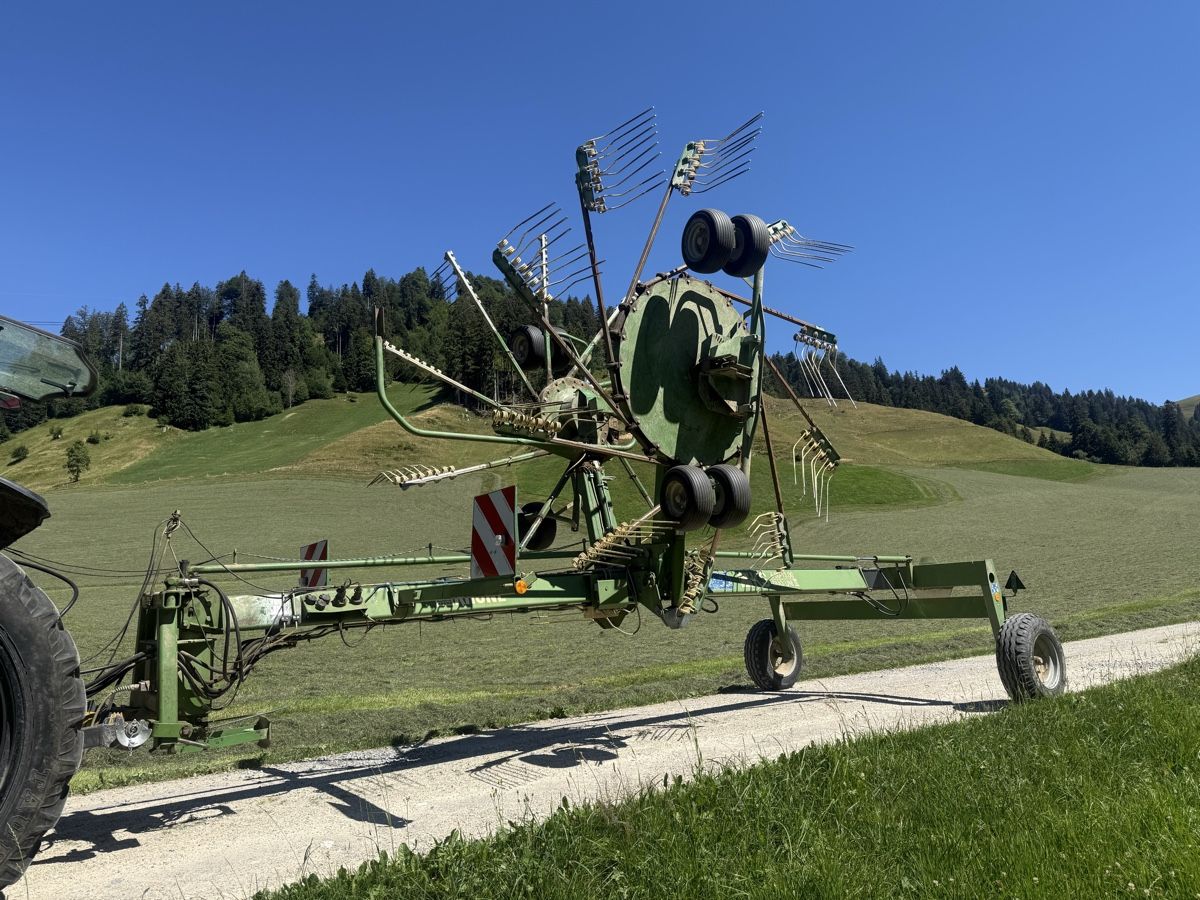 Krone Raccolta foraggio grezzo: Krone Doppelschwader – Usato da Fankhaus (Trub) venduto da fendt211 2