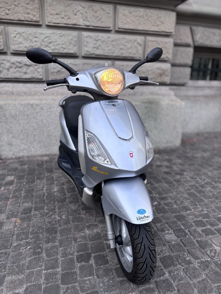 Piaggio Scooter: Piaggio FLY 125 Roller frisch ab MFK – Usato da Zürich venduto da Sutecs 3