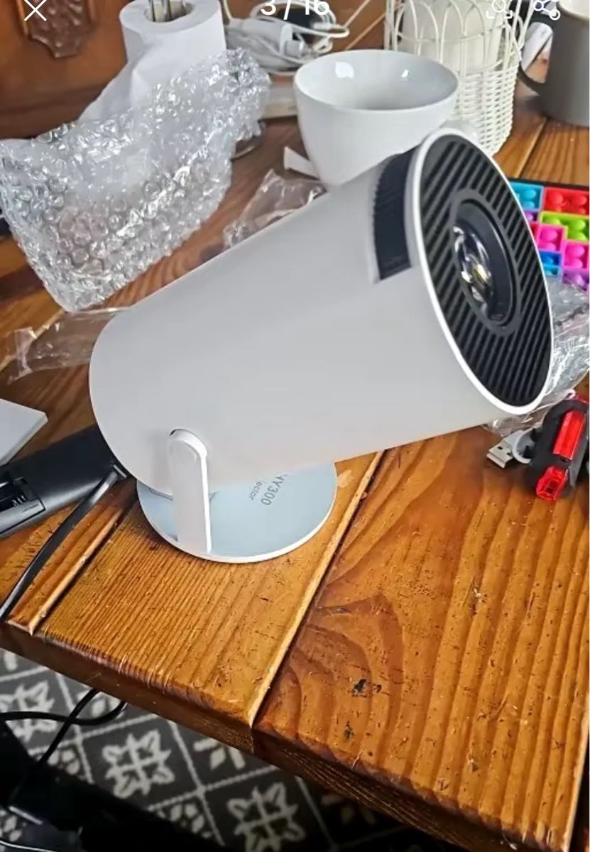 Videoprojektoren: Smarter LED Beamer  Neu! – Neu und originalverpackt aus Zürich von swiss.tech 1