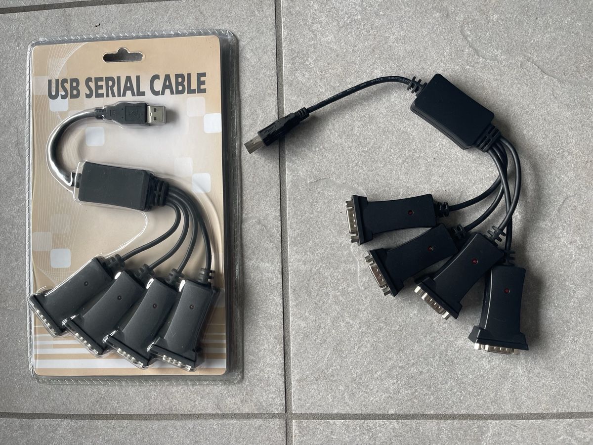 Lecteurs & Adaptateurs: USB zu 4 Mal Serial Adapter – D'occasion à Hausen am Albis par Nitram12
