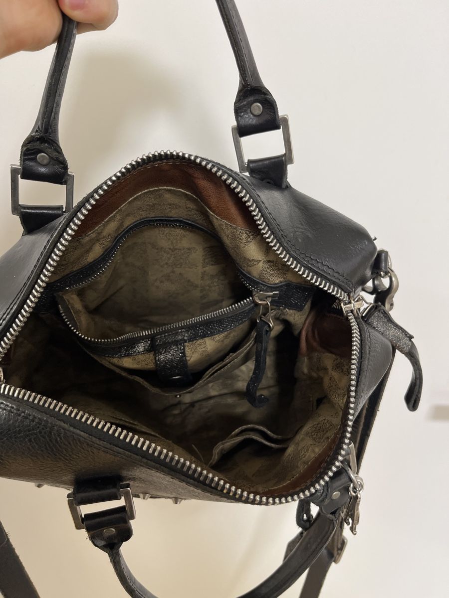 As98 Taschen für Damen: Schwarze silberne Ledertasche AS98 – Gebraucht aus Richterswil von Nic_s 2