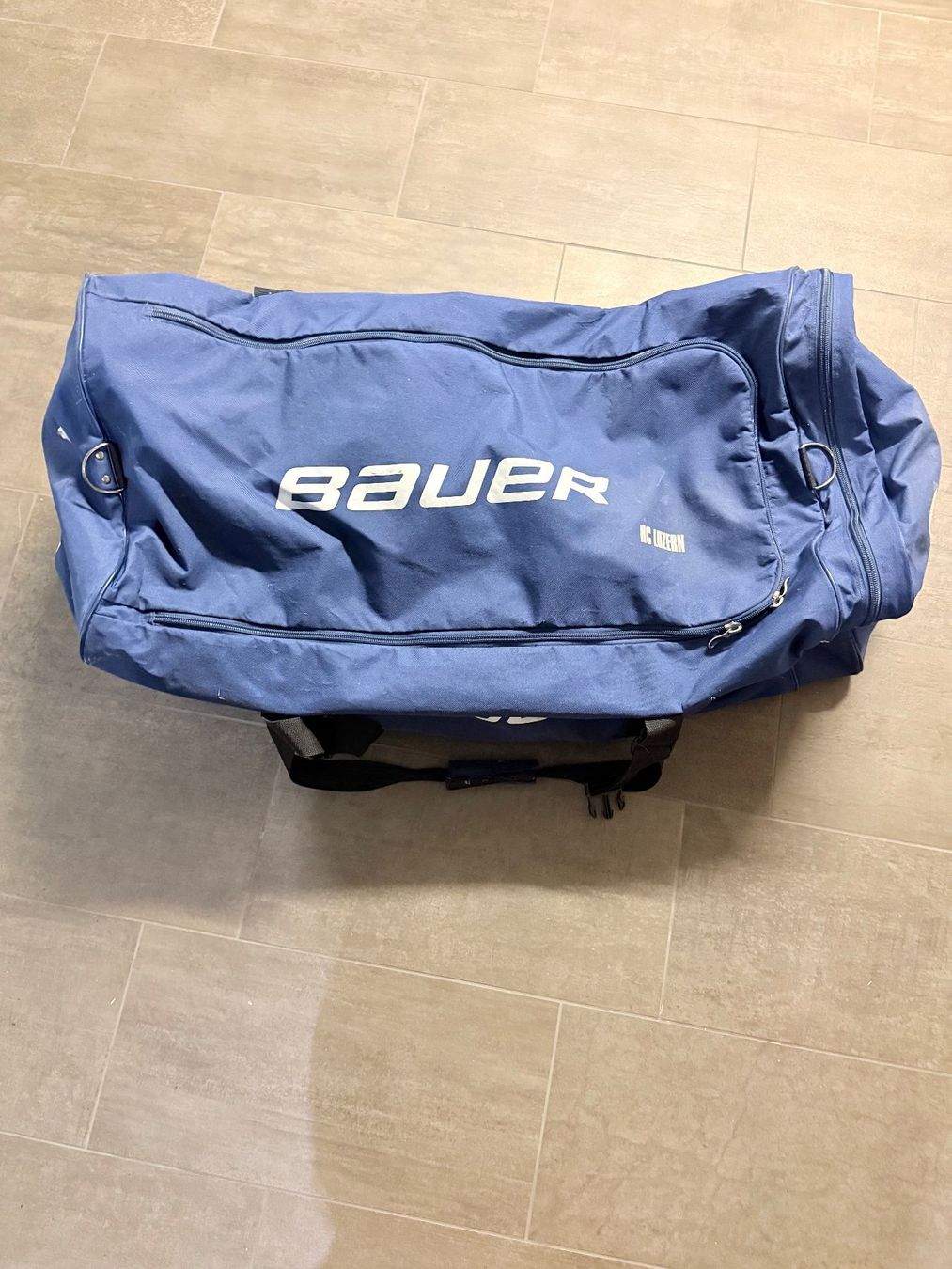 Bauer Protections: Komplette Eishockeyausrüstung – D'occasion à Nürensdorf par Hlen 2