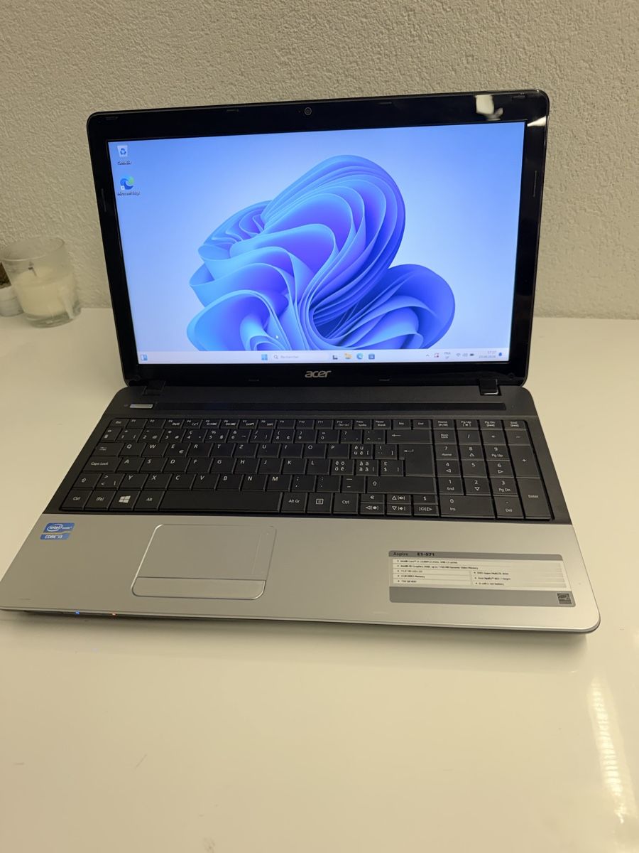Acer Notebooks: Ordinateur portable Acer 15.6 Windows 11 – Gebraucht aus Avenches von kin_6tbp 1
