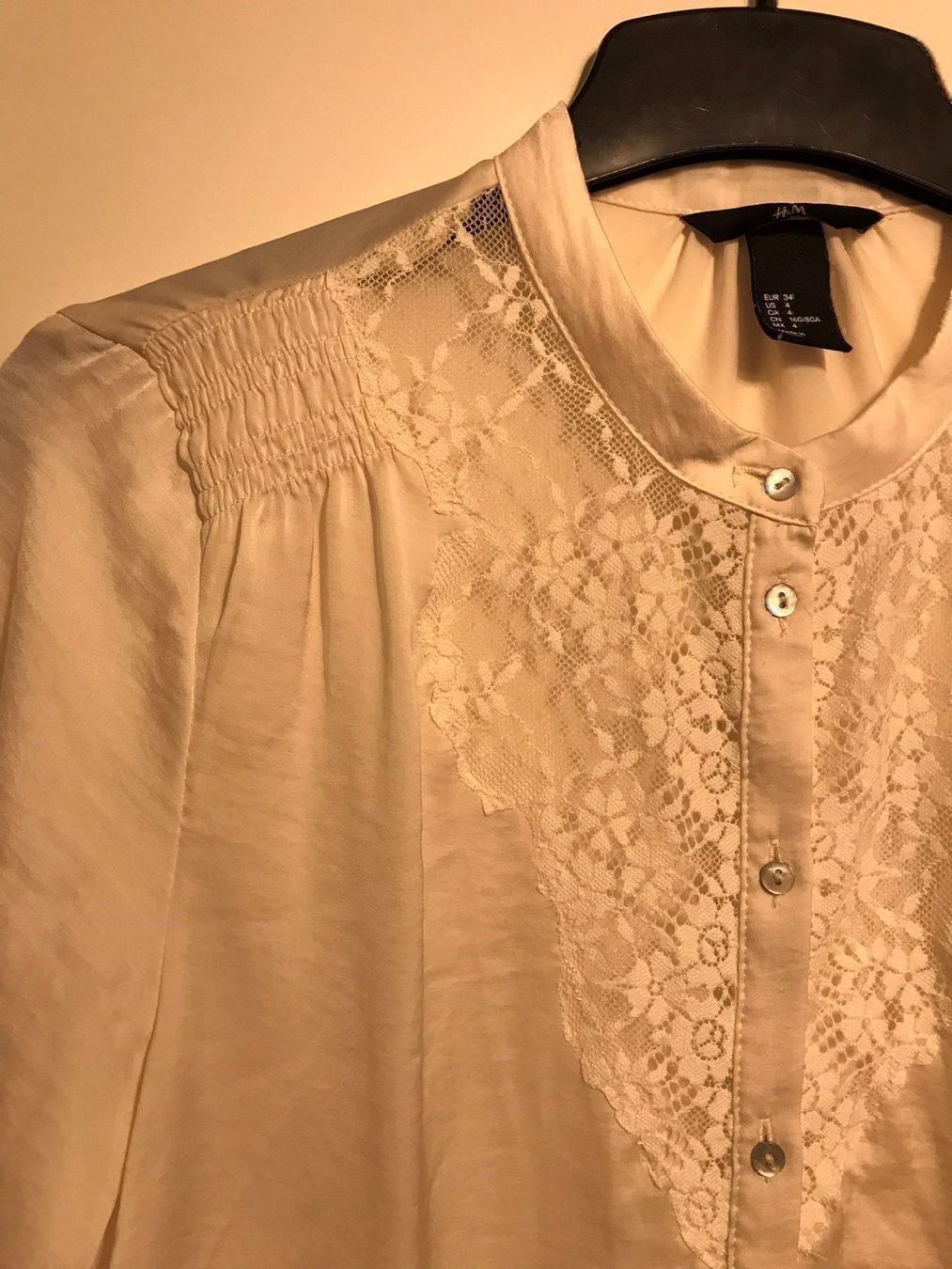Chemisiers: Damen Bluse gr.34 – D'occasion à Pfungen par Outlet64 1