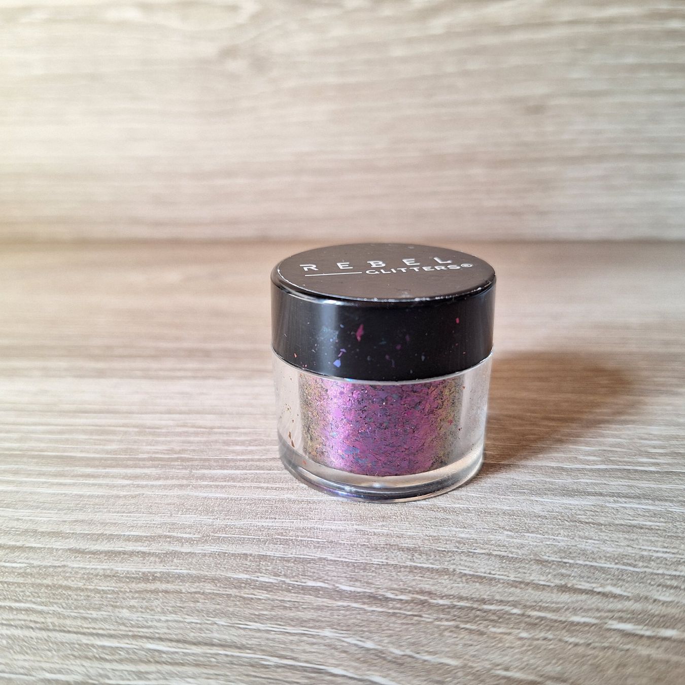 Colori: Flocons "Purple Opal Flakes" – Usato da Neuchâtel venduto da laureen-h