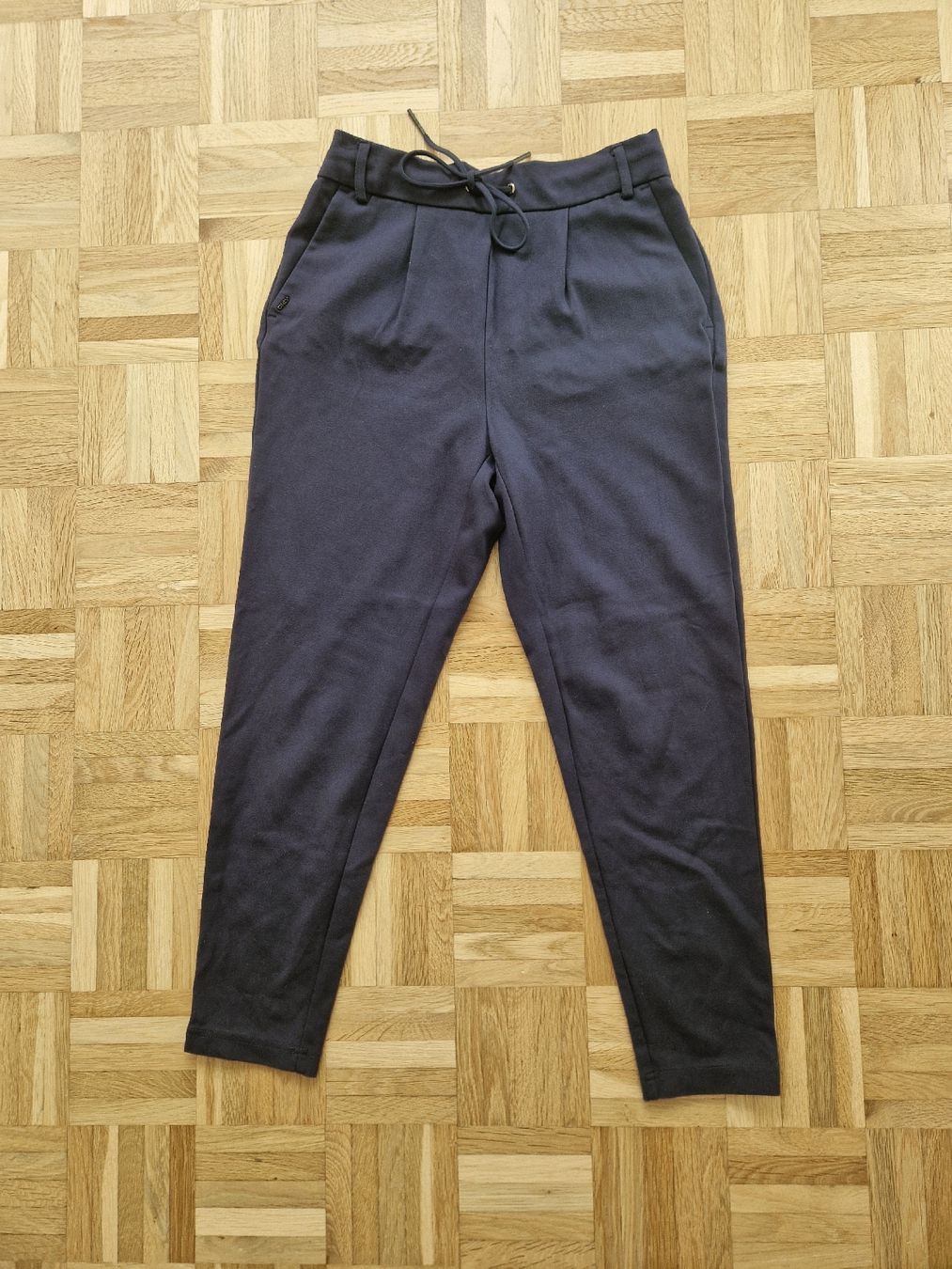 Pantalons: ONLY Hose, dunkelblau, Gr. 36 Damen – D'occasion à Meiringen par child.of.god